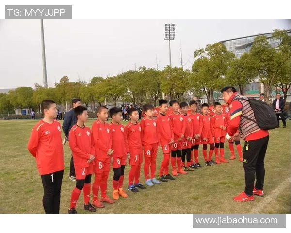 南京足球队在世锦赛中的战术表现分析与总结